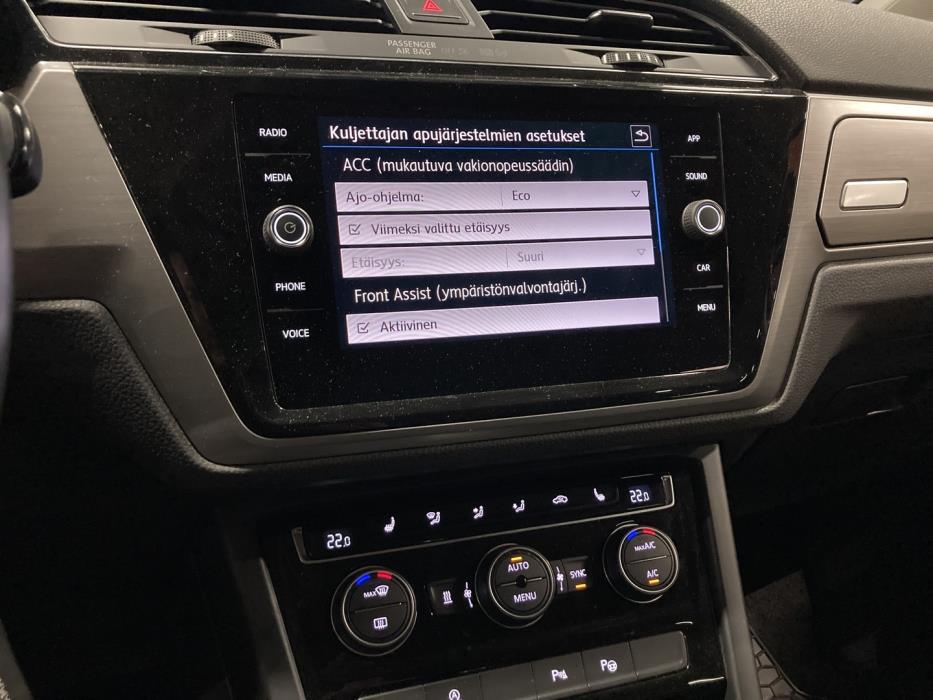 VOLKSWAGEN Touran 2019