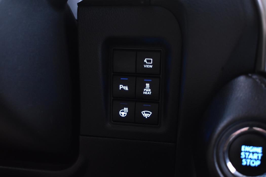 TOYOTA Land Cruiser 2018