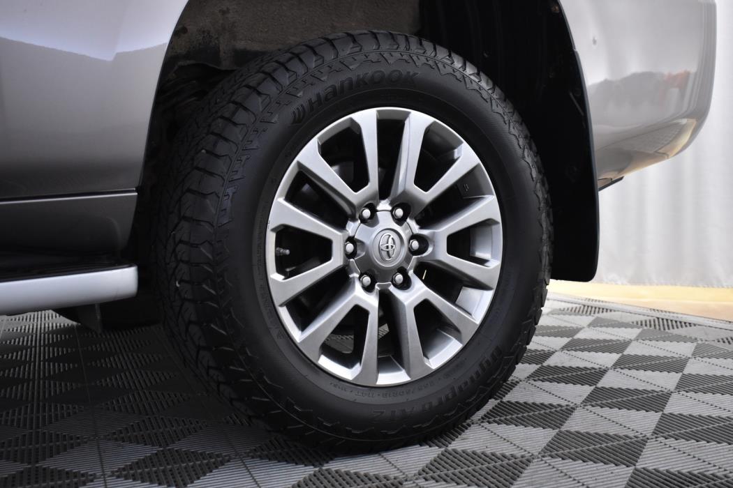 TOYOTA Land Cruiser 2018