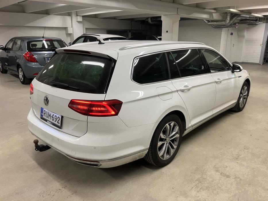VOLKSWAGEN Passat 2018