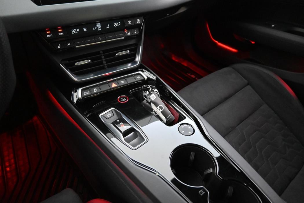 AUDI e-tron GT 2023