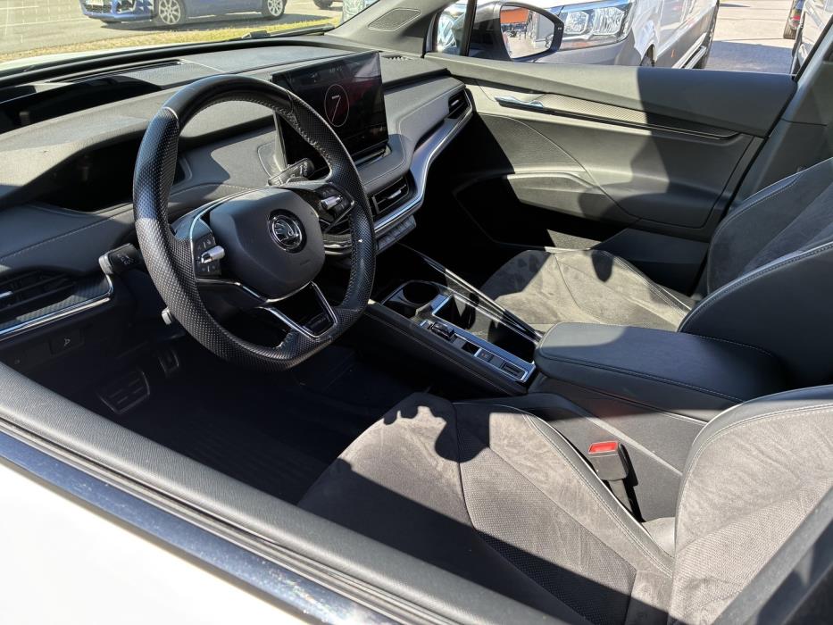SKODA Enyaq 2023