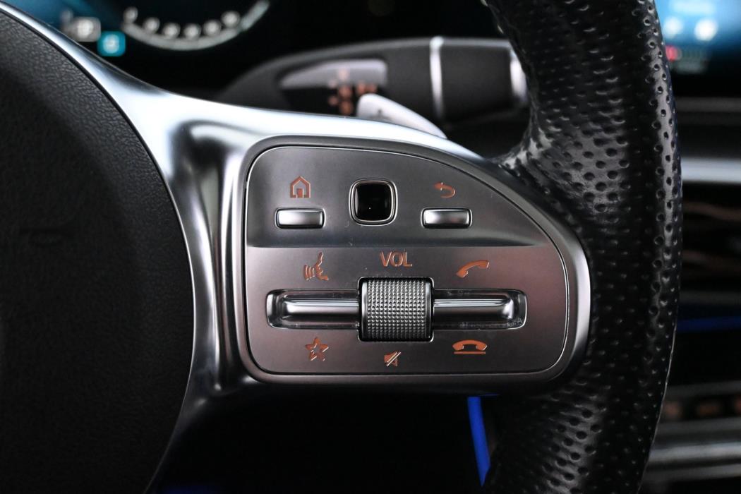 MERCEDES-BENZ EQC 2021