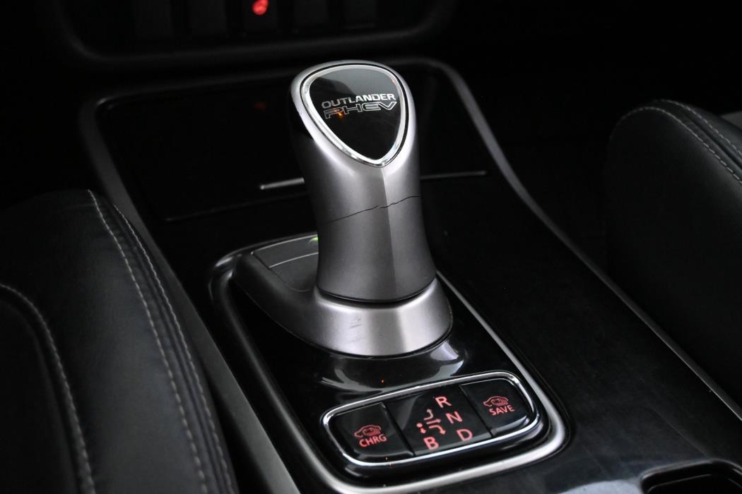 MITSUBISHI Outlander 2018