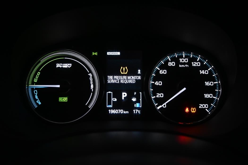 MITSUBISHI Outlander 2018