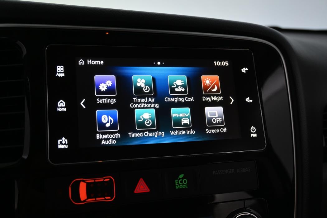 MITSUBISHI Outlander 2018