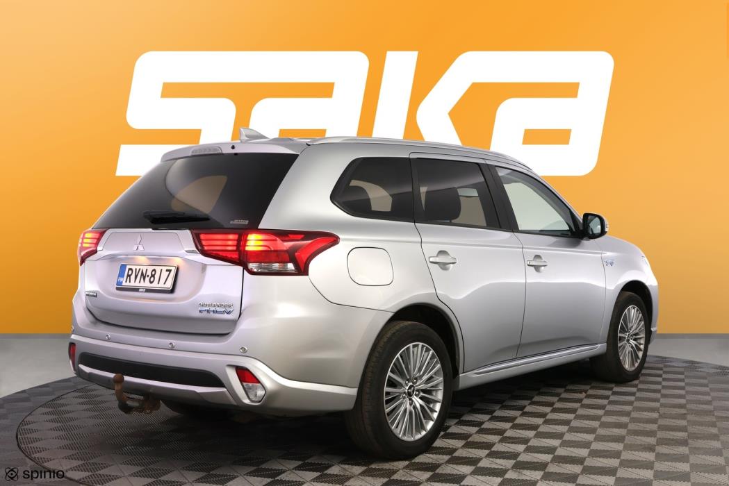 MITSUBISHI Outlander 2018