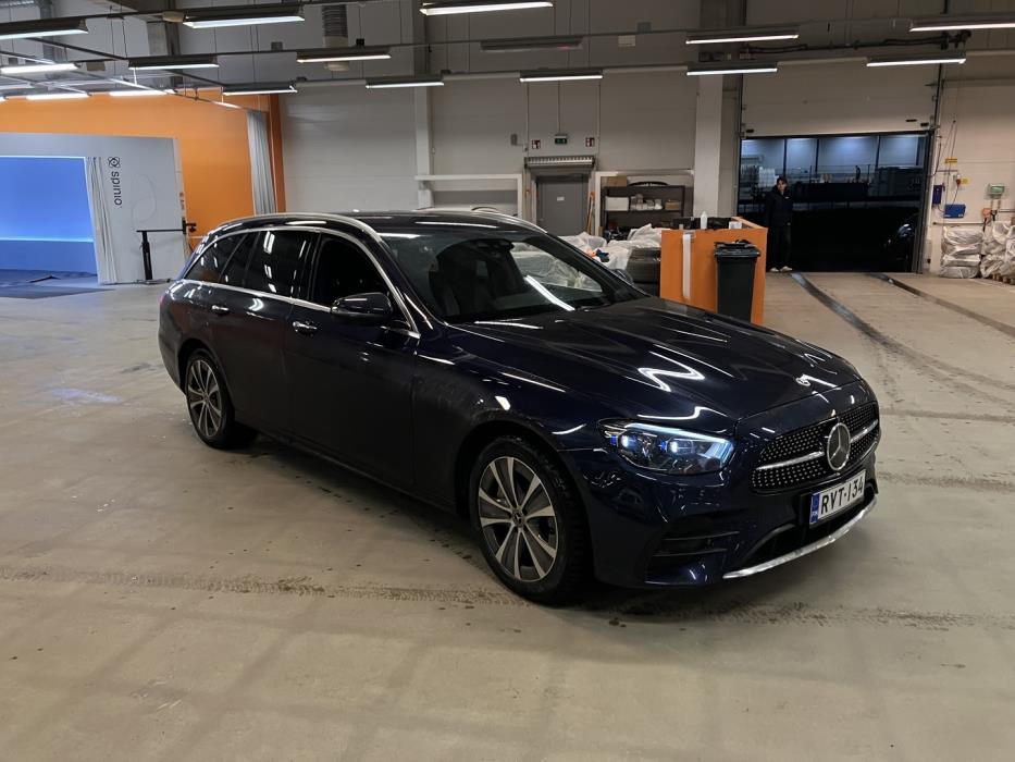 MERCEDES-BENZ E 2023