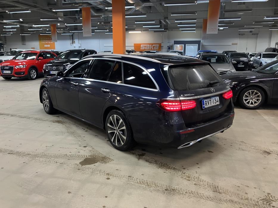 MERCEDES-BENZ E 2023