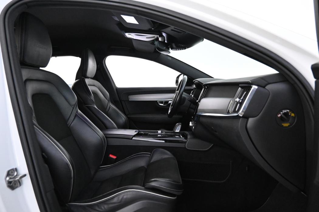VOLVO V90 2020