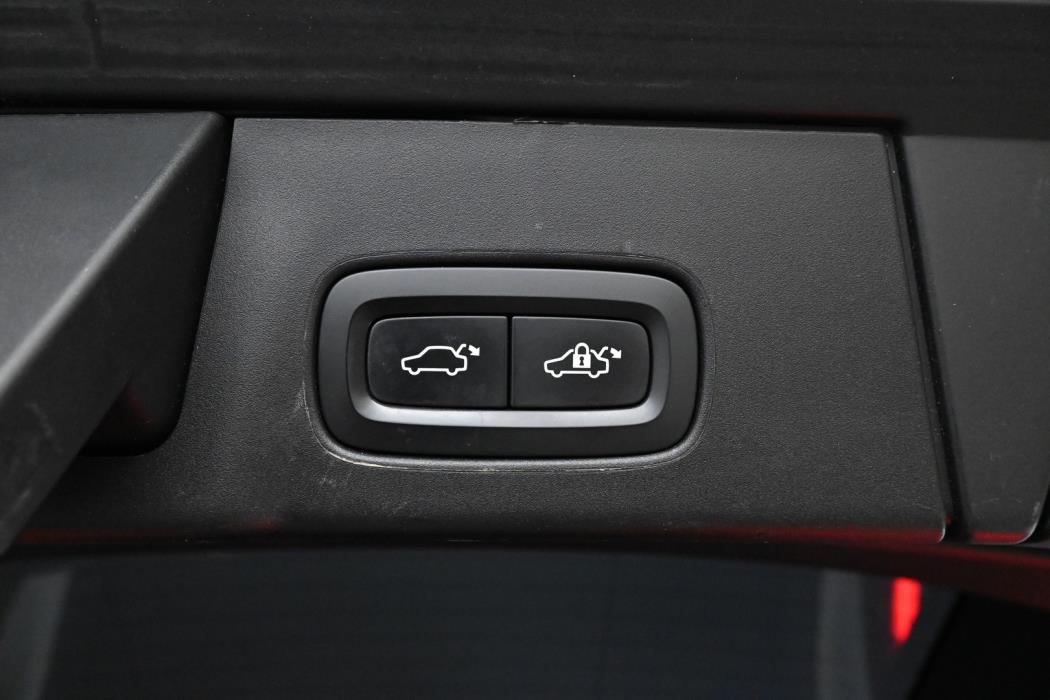 VOLVO V90 2020