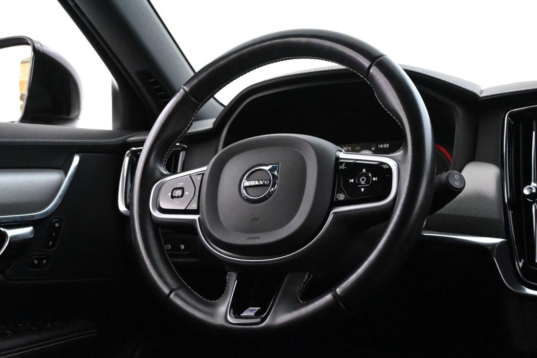 VOLVO V90 2020