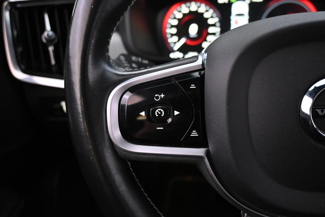 VOLVO V90 2020