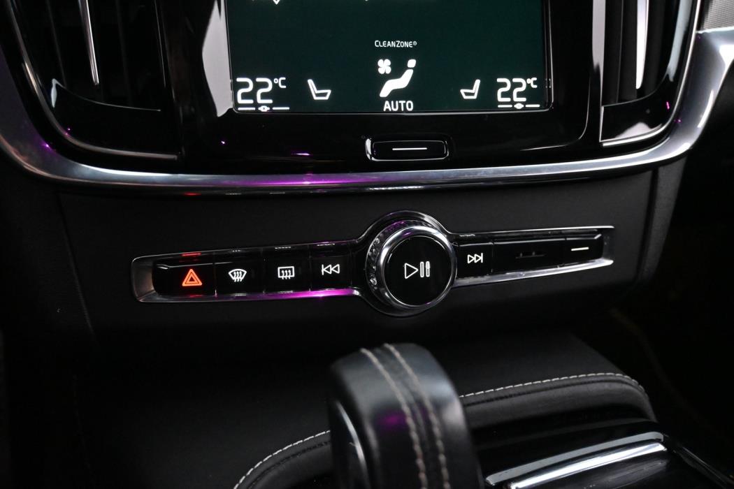 VOLVO V90 2020