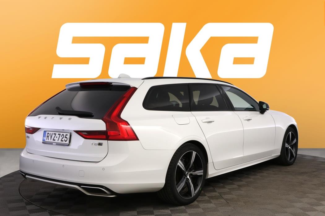VOLVO V90 2020