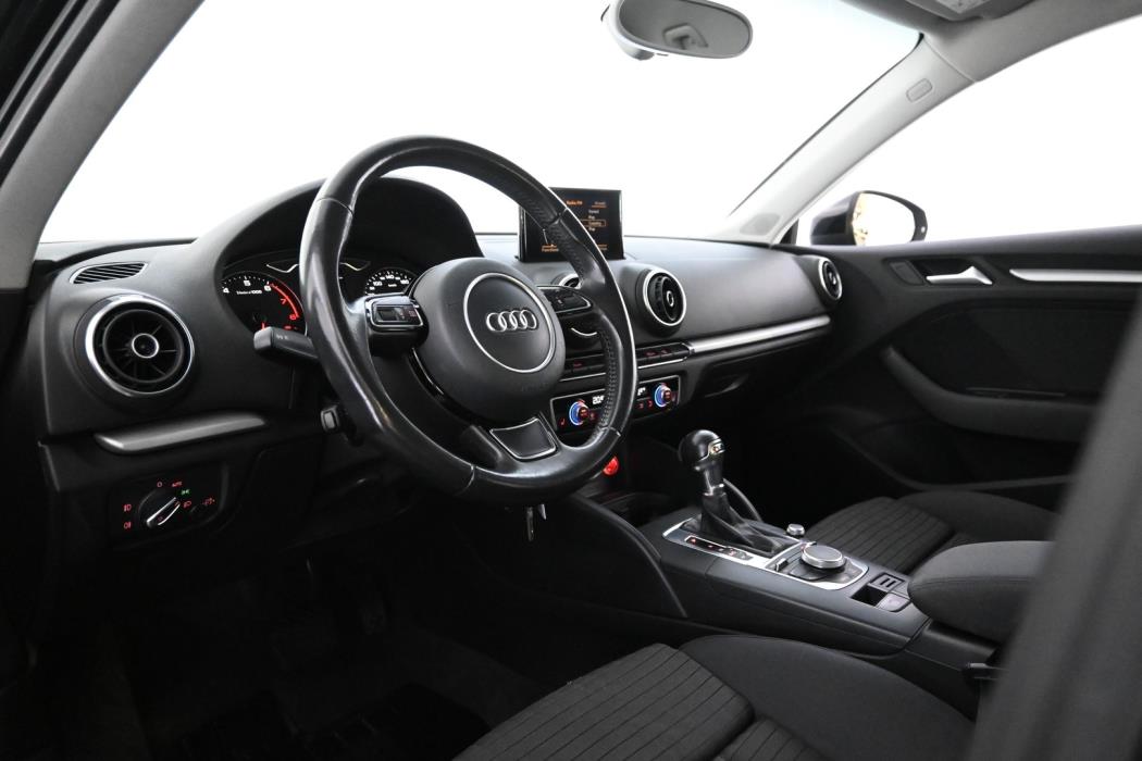 AUDI A3 2015