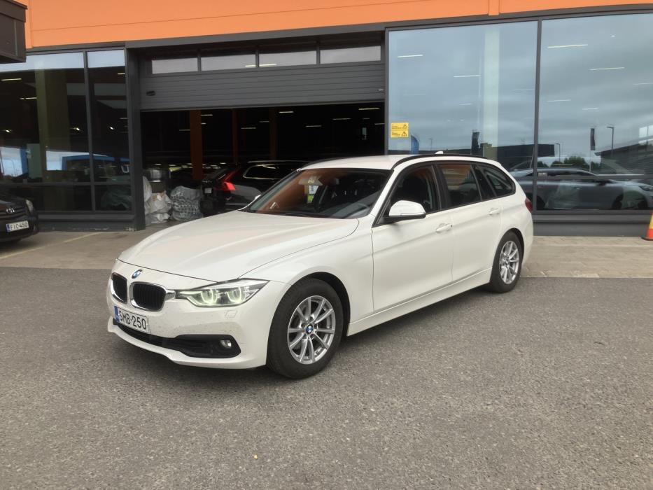 BMW 318 2017