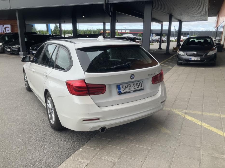 BMW 318 2017