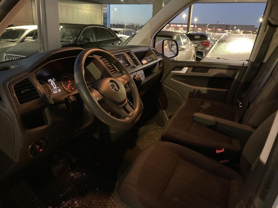 VOLKSWAGEN Caravelle 2018