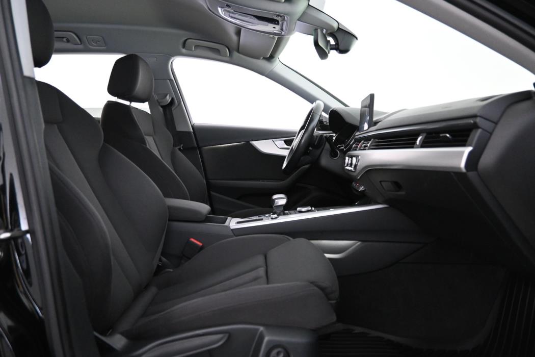 AUDI A4 2018