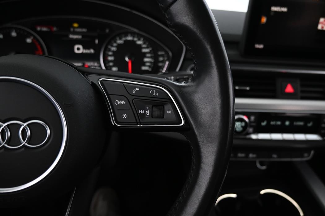 AUDI A4 2018