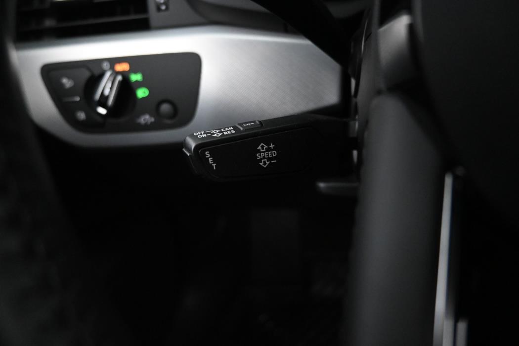 AUDI A4 2018