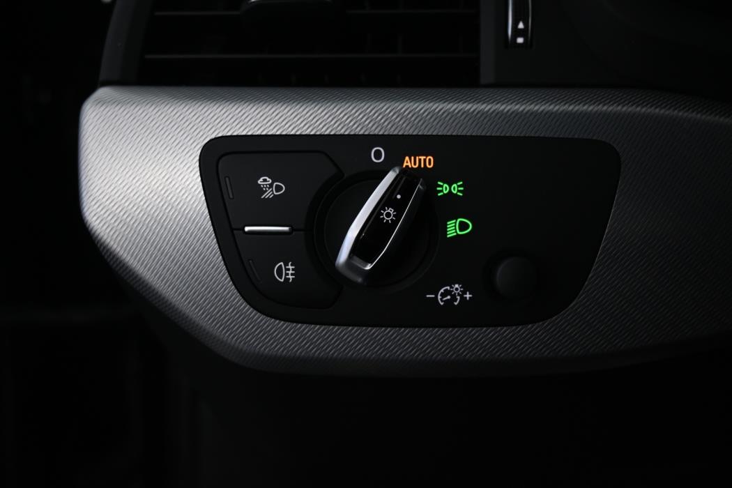 AUDI A4 2018