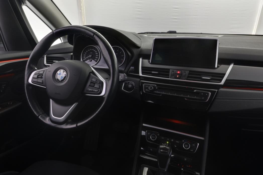 BMW 225 2017