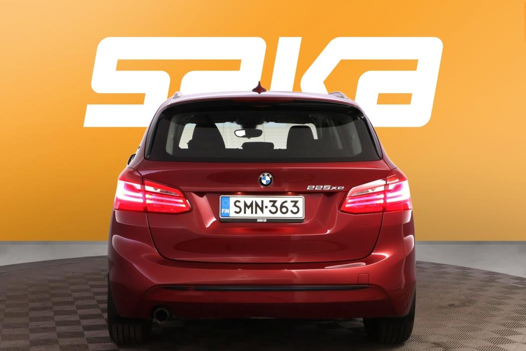 BMW 225 2017
