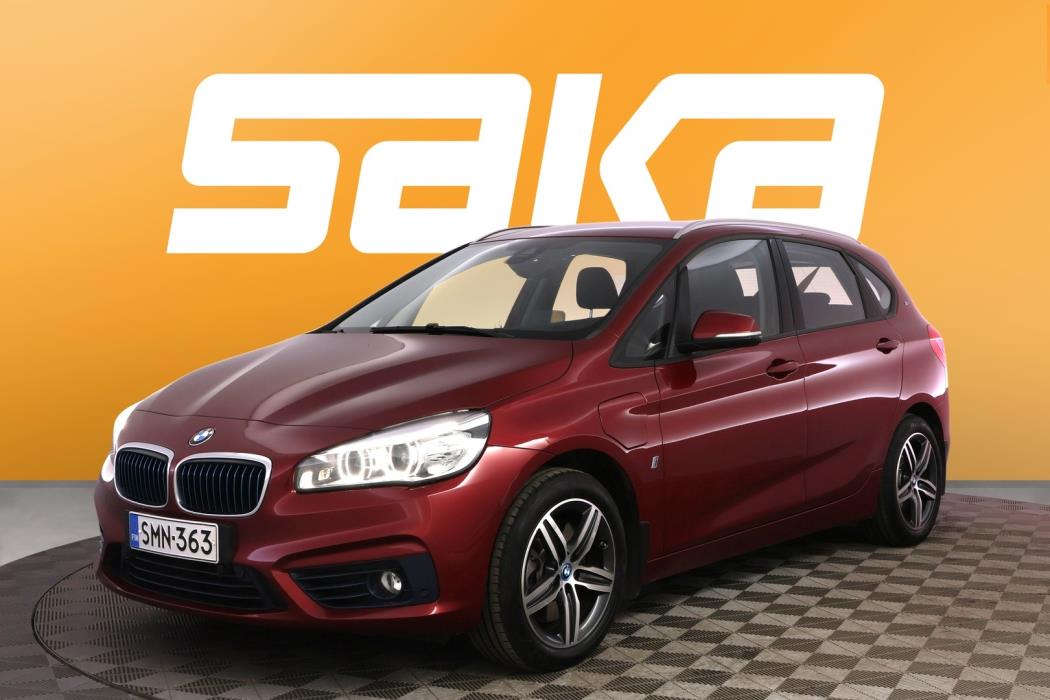 BMW 225 2017
