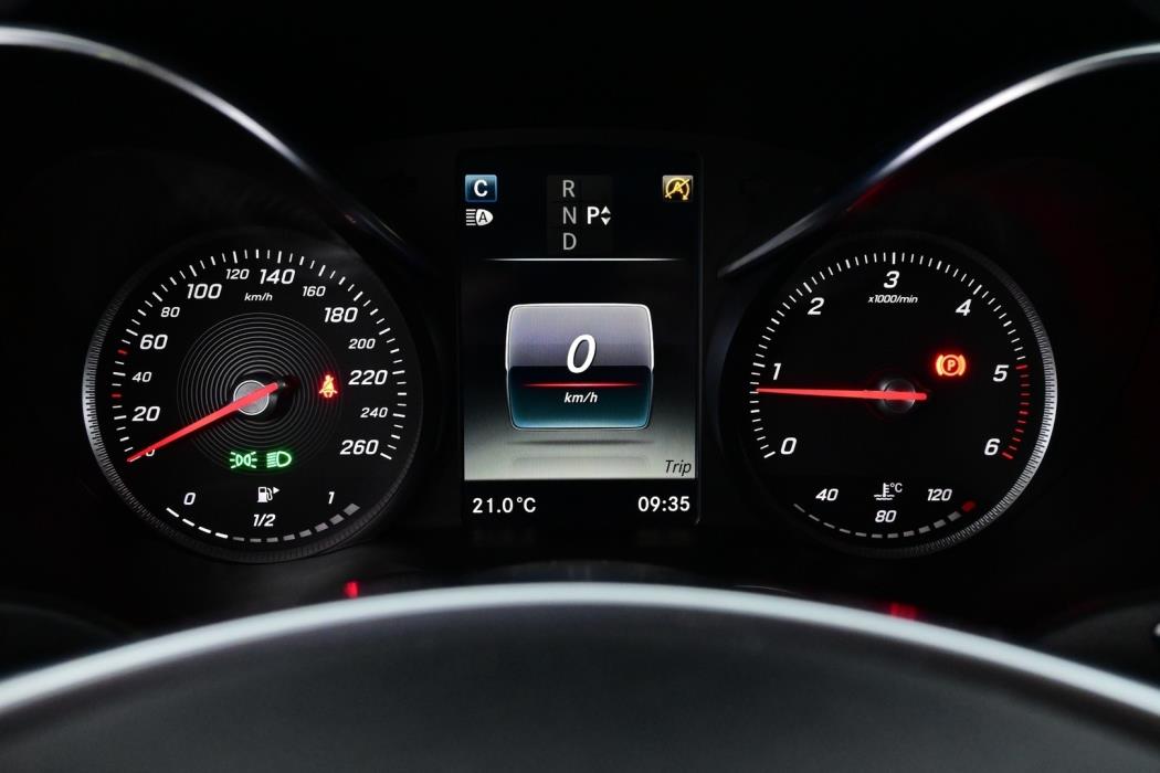 MERCEDES-BENZ C 2017