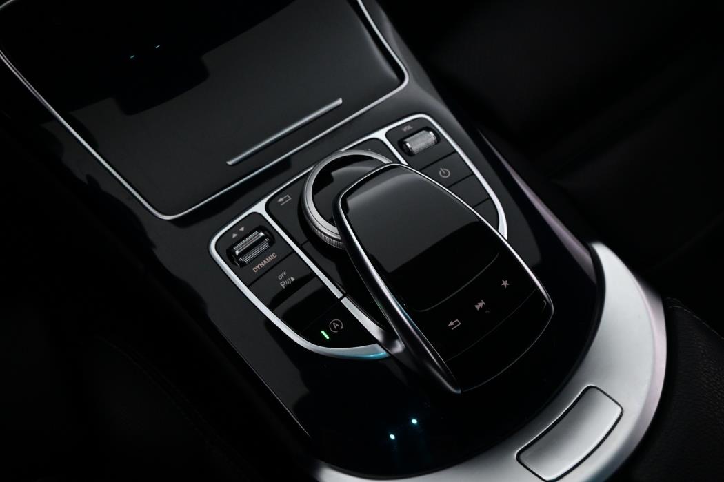 MERCEDES-BENZ C 2017