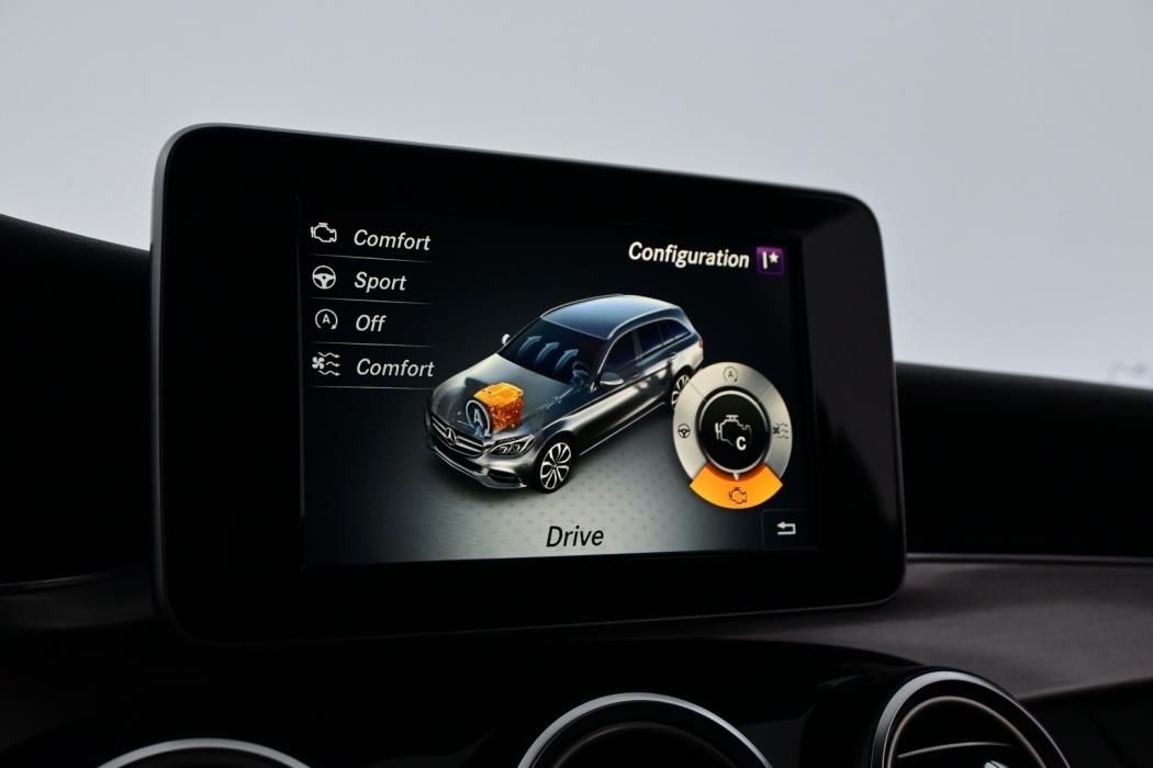 MERCEDES-BENZ C 2017