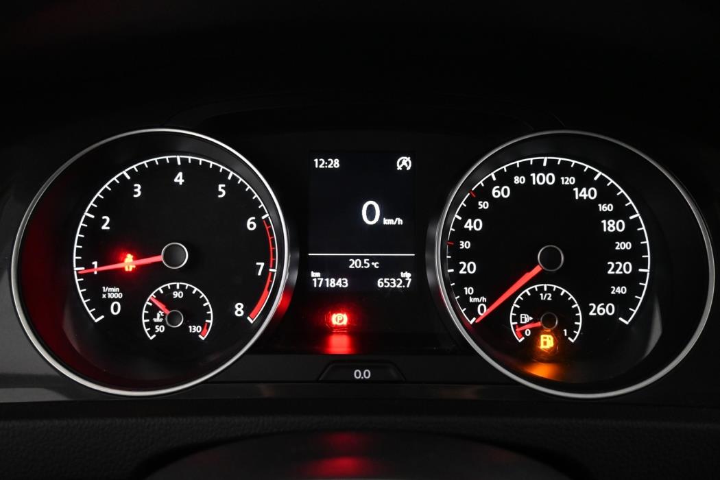 VOLKSWAGEN Golf 2018