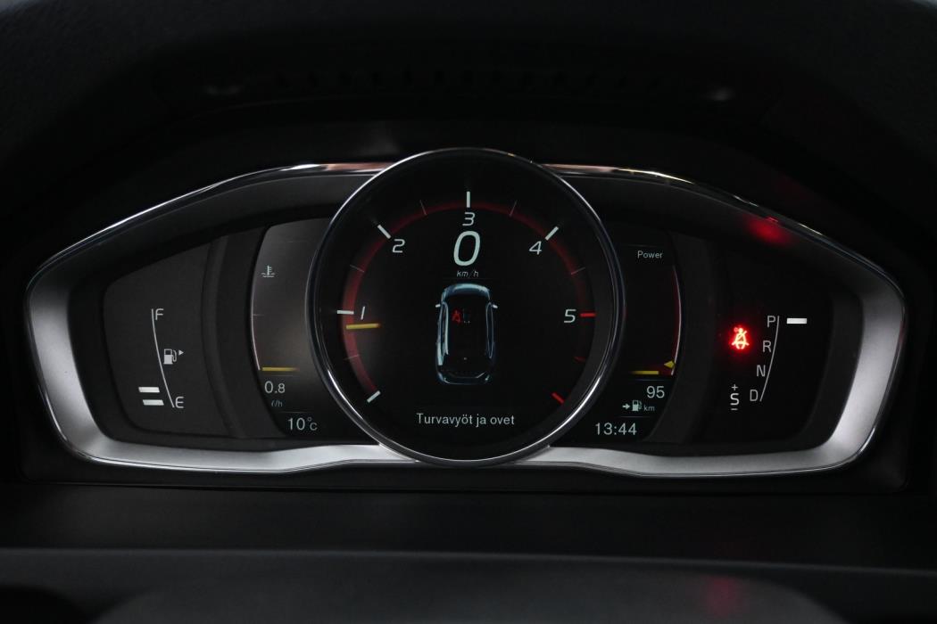 VOLVO V60 Cross Country 2015