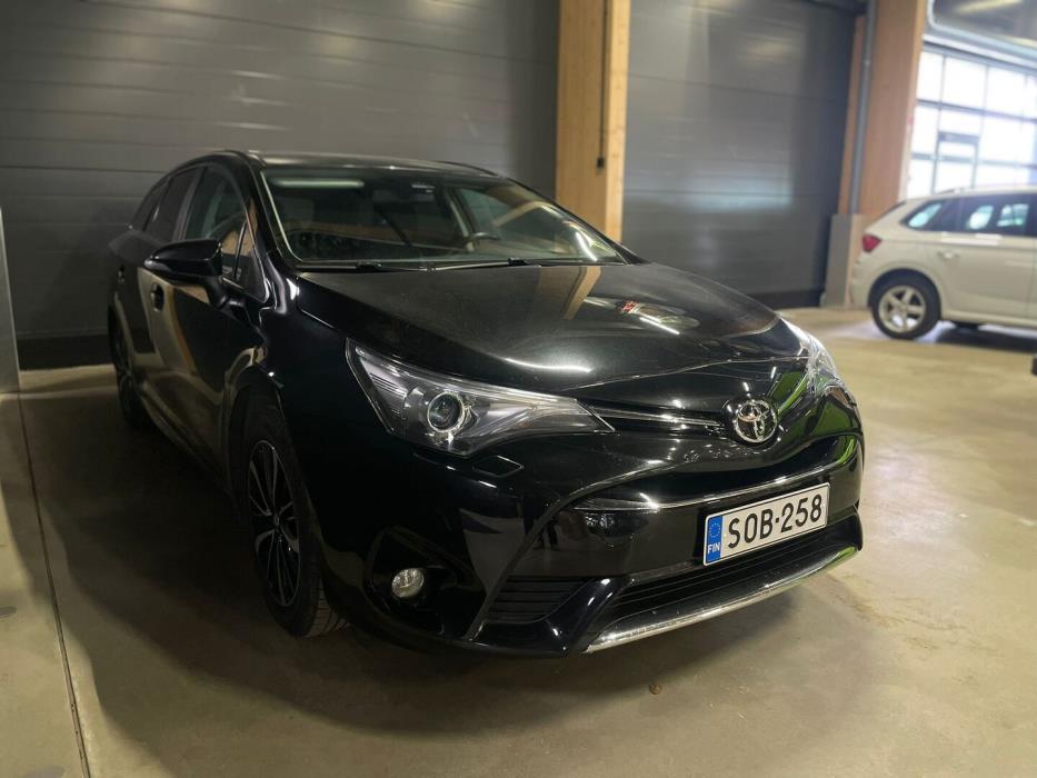 TOYOTA Avensis 2018