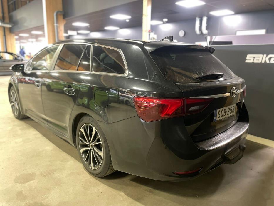 TOYOTA Avensis 2018