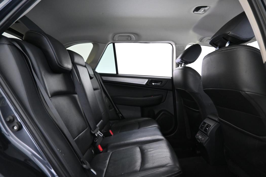 SUBARU Outback 2018