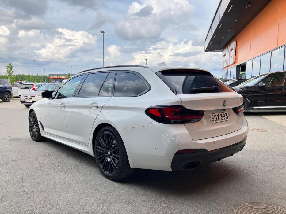 BMW 530 2021