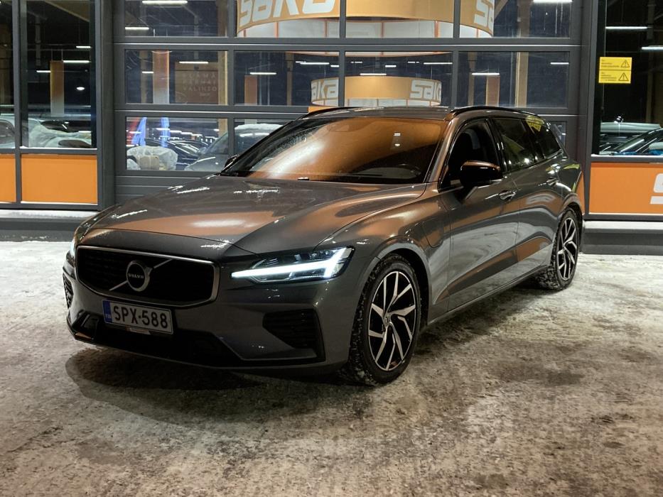 VOLVO V60 2020