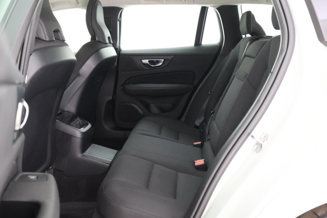 VOLVO V60 2020