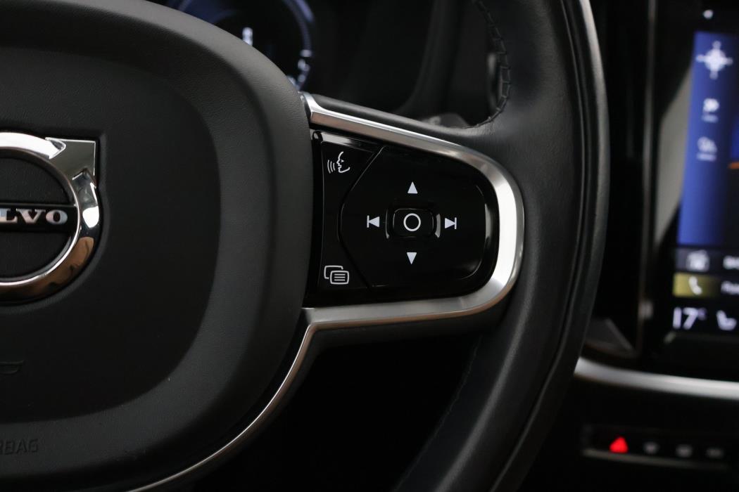 VOLVO V60 2020