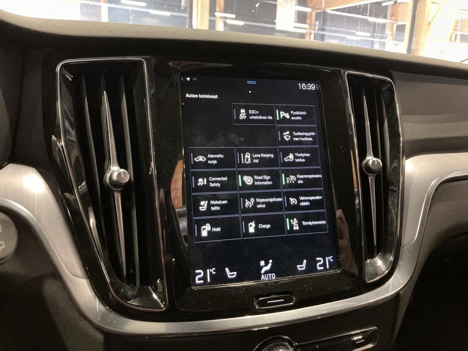 VOLVO V60 2020
