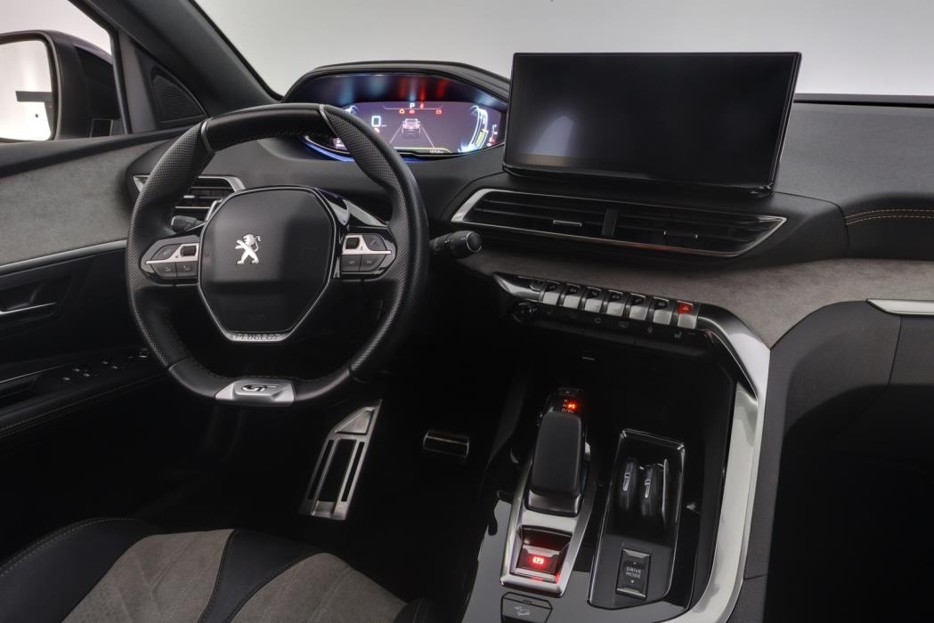 PEUGEOT 3008 2021