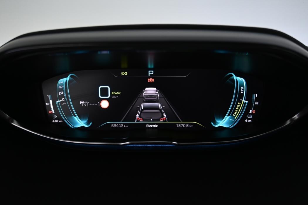 PEUGEOT 3008 2021
