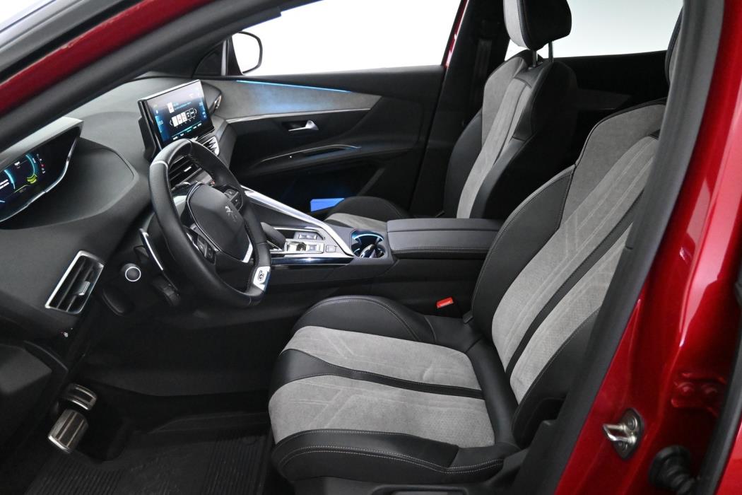 PEUGEOT 3008 2021