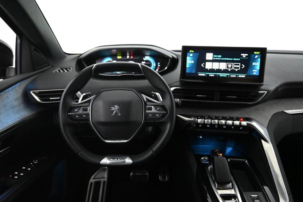 PEUGEOT 3008 2021
