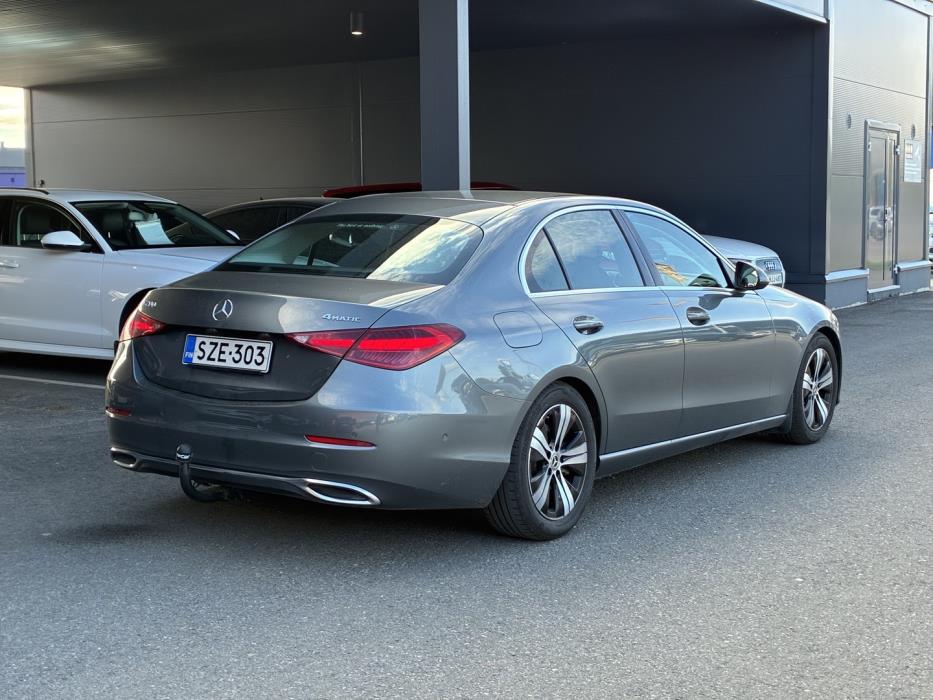 MERCEDES-BENZ C 2022