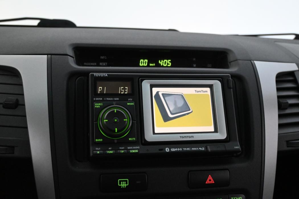 TOYOTA Hilux 2011