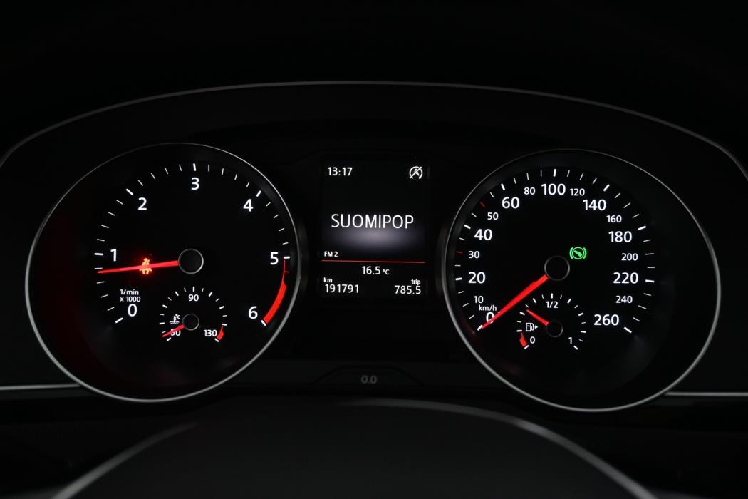 VOLKSWAGEN Passat 2016